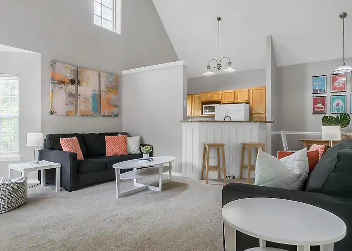 Cozy Apartment Only Miles From Disney Community Pool And Jacuzzii