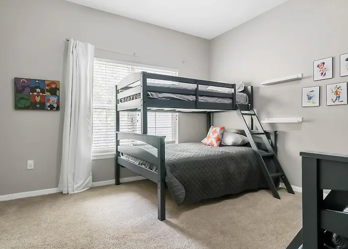 Cozy Apartment Only Miles From Disney Community Pool And Jacuzzii